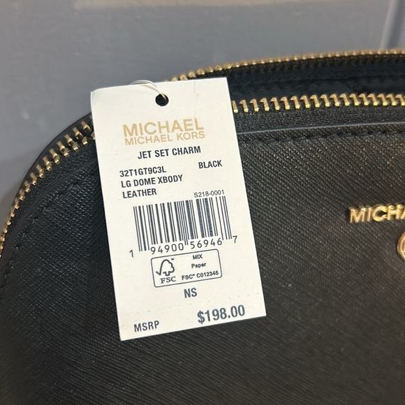 NWT MICHAEL KORS • Jet Set Charm Purse • Black - Picture 2 of 8